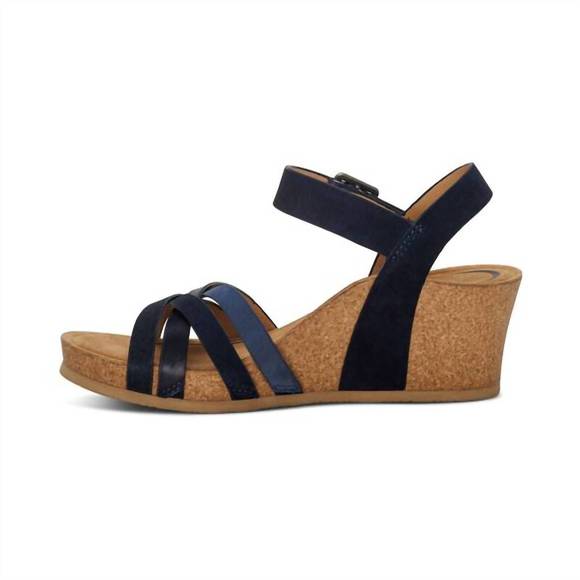 NEW AETREX women's noelle sandals in navy - Picture 2 of 4
